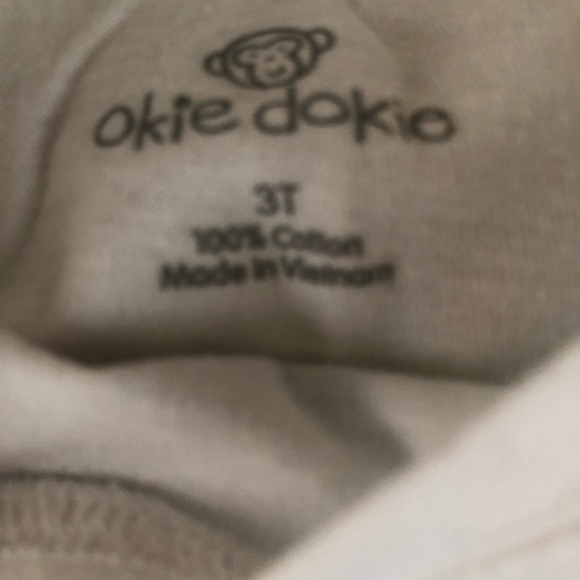 🍁 BUNDLE ONLY - 5/$15. #Jawsome White Short Sleeve T-Shirt Blue Shark - Picture 2 of 2